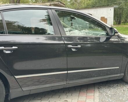 Черный Фольксваген Пассат, объемом двигателя 2 л и пробегом 330 тыс. км за 2450 $, фото 8 на Automoto.ua