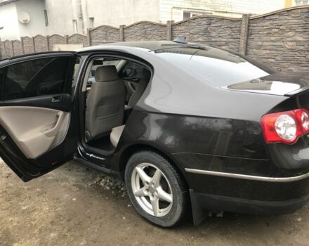 Черный Фольксваген Пассат, объемом двигателя 2 л и пробегом 330 тыс. км за 5200 $, фото 11 на Automoto.ua