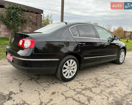 Фольксваген Пассат 2006 в Луцке на Automoto.ua Черный Фольксваген Пассат, объемом двигателя 1.6 л и пробегом 224 тыс. км за 6550 $, фото 48 на Automoto.ua