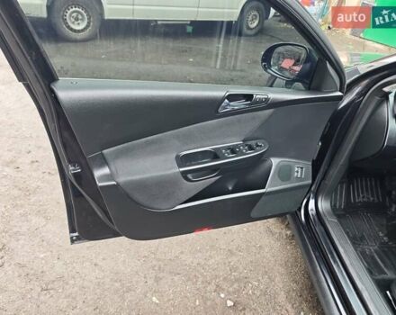 Чорний Фольксваген Пассат, об'ємом двигуна 2 л та пробігом 112 тис. км за 6950 $, фото 18 на Automoto.ua