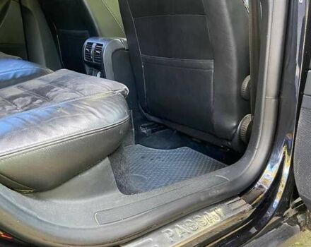 Черный Фольксваген Пассат, объемом двигателя 1.97 л и пробегом 256 тыс. км за 6500 $, фото 27 на Automoto.ua