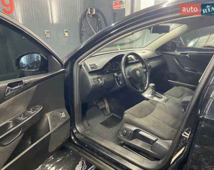 Черный Фольксваген Пассат, объемом двигателя 1.98 л и пробегом 215 тыс. км за 4550 $, фото 13 на Automoto.ua