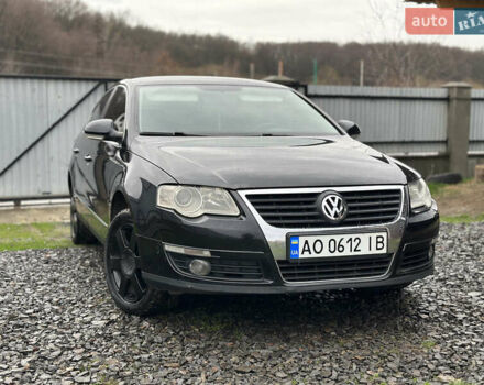 Черный Фольксваген Пассат, объемом двигателя 2 л и пробегом 290 тыс. км за 5100 $, фото 1 на Automoto.ua