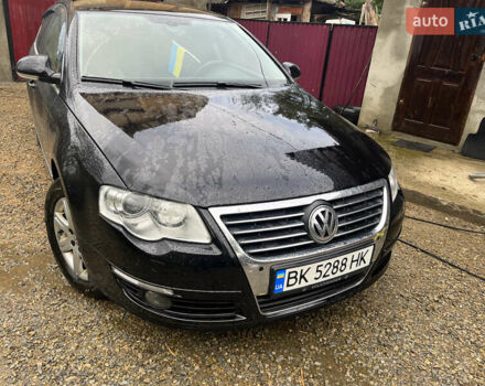 Черный Фольксваген Пассат, объемом двигателя 2 л и пробегом 260 тыс. км за 6500 $, фото 5 на Automoto.ua