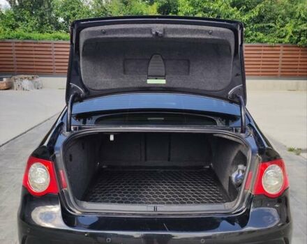 Чорний Фольксваген Пассат, об'ємом двигуна 3.2 л та пробігом 170 тис. км за 6900 $, фото 11 на Automoto.ua