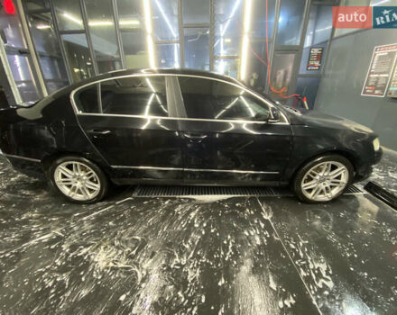 Черный Фольксваген Пассат, объемом двигателя 1.98 л и пробегом 215 тыс. км за 4550 $, фото 10 на Automoto.ua