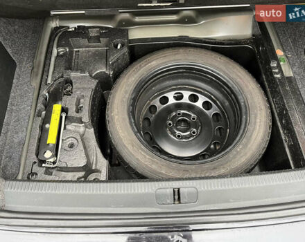 Черный Фольксваген Пассат, объемом двигателя 1.6 л и пробегом 340 тыс. км за 5700 $, фото 21 на Automoto.ua