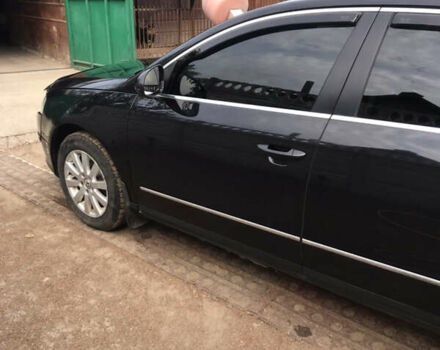 Чорний Фольксваген Пассат, об'ємом двигуна 2 л та пробігом 166 тис. км за 7000 $, фото 2 на Automoto.ua