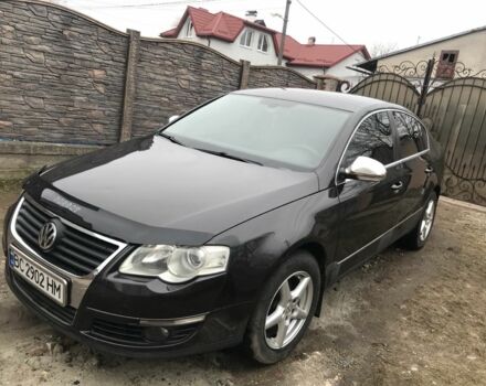 Черный Фольксваген Пассат, объемом двигателя 2 л и пробегом 330 тыс. км за 5200 $, фото 1 на Automoto.ua