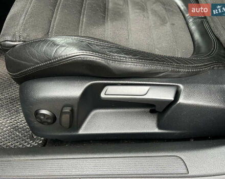 Чорний Фольксваген Пассат, об'ємом двигуна 2 л та пробігом 305 тис. км за 7550 $, фото 15 на Automoto.ua