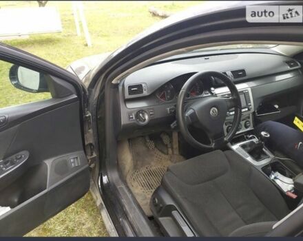 Черный Фольксваген Пассат, объемом двигателя 1.9 л и пробегом 30 тыс. км за 6500 $, фото 5 на Automoto.ua