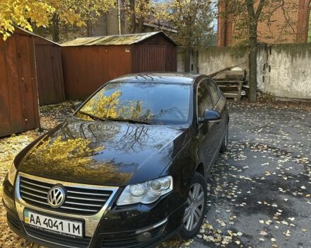 Черный Фольксваген Пассат, объемом двигателя 2 л и пробегом 200 тыс. км за 5800 $, фото 2 на Automoto.ua