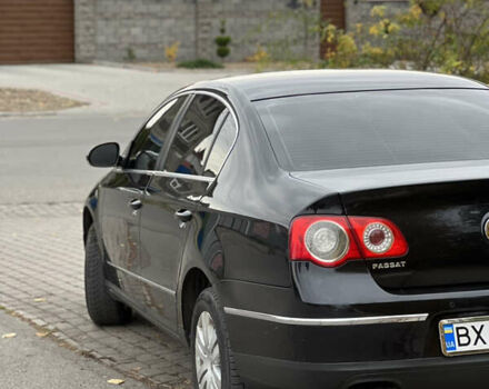 Чорний Фольксваген Пассат, об'ємом двигуна 2 л та пробігом 305 тис. км за 7550 $, фото 4 на Automoto.ua