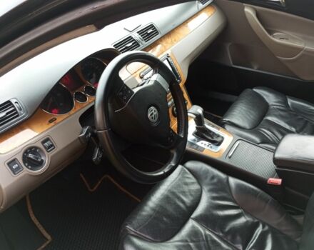 Черный Фольксваген Пассат, объемом двигателя 2 л и пробегом 303 тыс. км за 5300 $, фото 1 на Automoto.ua