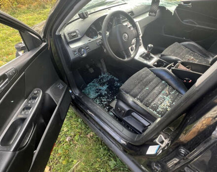 Фольксваген Пассат 2006 в Косове на Automoto.ua Черный Фольксваген Пассат, объемом двигателя 2 л и пробегом 336 тыс. км за 3300 $, фото 6 на Automoto.ua