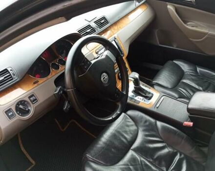 Черный Фольксваген Пассат, объемом двигателя 2 л и пробегом 303 тыс. км за 5300 $, фото 6 на Automoto.ua