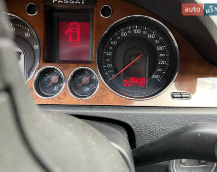 Черный Фольксваген Пассат, объемом двигателя 2 л и пробегом 260 тыс. км за 6500 $, фото 6 на Automoto.ua