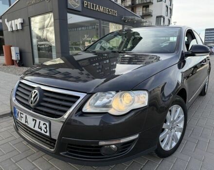 Черный Фольксваген Пассат, объемом двигателя 0 л и пробегом 250 тыс. км за 2000 $, фото 1 на Automoto.ua