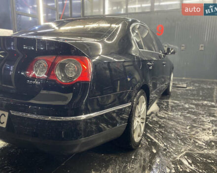 Черный Фольксваген Пассат, объемом двигателя 1.98 л и пробегом 215 тыс. км за 4550 $, фото 6 на Automoto.ua