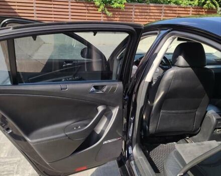 Чорний Фольксваген Пассат, об'ємом двигуна 3.2 л та пробігом 170 тис. км за 6900 $, фото 25 на Automoto.ua