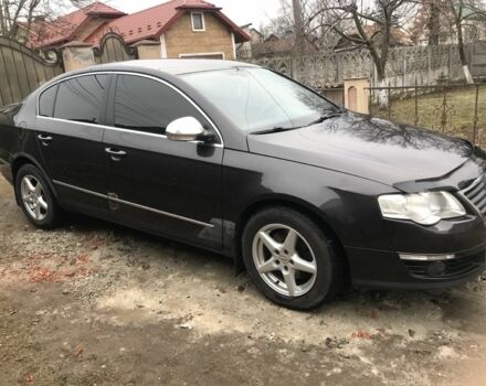 Черный Фольксваген Пассат, объемом двигателя 2 л и пробегом 330 тыс. км за 5200 $, фото 3 на Automoto.ua