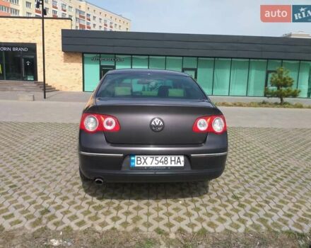 Черный Фольксваген Пассат, объемом двигателя 1.6 л и пробегом 320 тыс. км за 5000 $, фото 8 на Automoto.ua