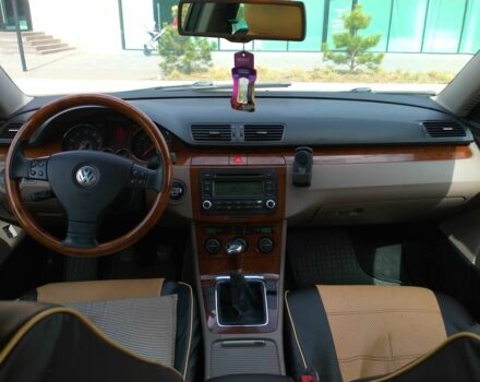 Чорний Фольксваген Пассат, об'ємом двигуна 1.6 л та пробігом 320 тис. км за 4699 $, фото 15 на Automoto.ua