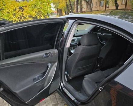 Фольксваген Пассат 2006 в Кривом Роге на Automoto.ua Черный Фольксваген Пассат, объемом двигателя 2 л и пробегом 300 тыс. км за 5999 $, фото 11 на Automoto.ua