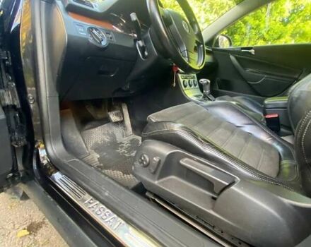 Черный Фольксваген Пассат, объемом двигателя 1.97 л и пробегом 256 тыс. км за 6500 $, фото 24 на Automoto.ua