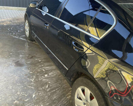 Черный Фольксваген Пассат, объемом двигателя 2 л и пробегом 240 тыс. км за 5200 $, фото 1 на Automoto.ua