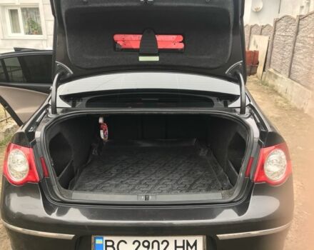 Черный Фольксваген Пассат, объемом двигателя 2 л и пробегом 330 тыс. км за 5200 $, фото 9 на Automoto.ua