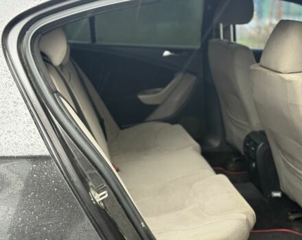 Чорний Фольксваген Пассат, об'ємом двигуна 2 л та пробігом 300 тис. км за 5700 $, фото 15 на Automoto.ua