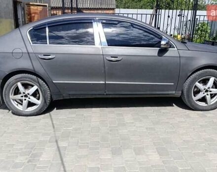 Чорний Фольксваген Пассат, об'ємом двигуна 2 л та пробігом 283 тис. км за 5800 $, фото 3 на Automoto.ua