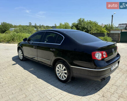 Чорний Фольксваген Пассат, об'ємом двигуна 2 л та пробігом 251 тис. км за 4899 $, фото 9 на Automoto.ua