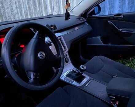 Фольксваген Пассат 2006 в Овруче на Automoto.ua Черный Фольксваген Пассат, объемом двигателя 2 л и пробегом 380 тыс. км за 5300 $, фото 2 на Automoto.ua