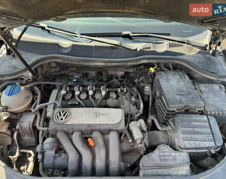 Чорний Фольксваген Пассат, об'ємом двигуна 2 л та пробігом 251 тис. км за 4899 $, фото 28 на Automoto.ua
