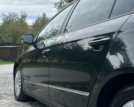 Черный Фольксваген Пассат, объемом двигателя 2 л и пробегом 330 тыс. км за 2450 $, фото 16 на Automoto.ua