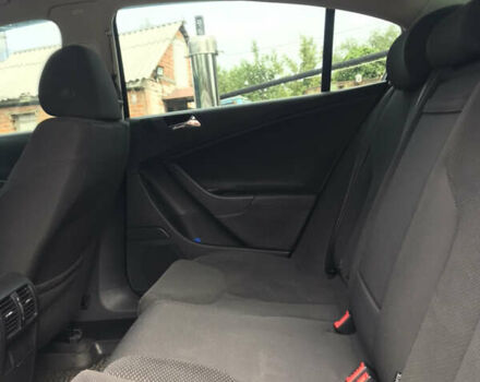 Чорний Фольксваген Пассат, об'ємом двигуна 2 л та пробігом 166 тис. км за 7000 $, фото 6 на Automoto.ua