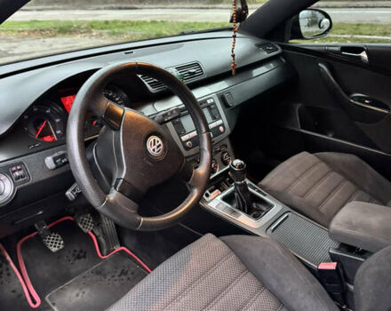 Черный Фольксваген Пассат, объемом двигателя 2 л и пробегом 370 тыс. км за 7000 $, фото 17 на Automoto.ua