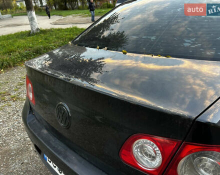 Черный Фольксваген Пассат, объемом двигателя 1.98 л и пробегом 268 тыс. км за 3999 $, фото 9 на Automoto.ua