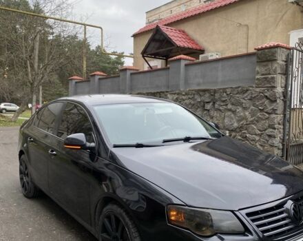 Черный Фольксваген Пассат, объемом двигателя 1.9 л и пробегом 370 тыс. км за 5199 $, фото 6 на Automoto.ua