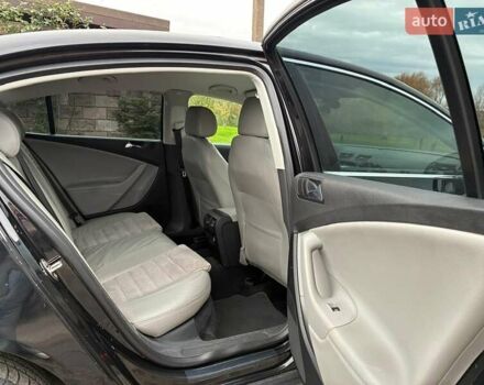 Черный Фольксваген Пассат, объемом двигателя 1.6 л и пробегом 224 тыс. км за 6200 $, фото 19 на Automoto.ua