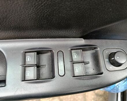 Черный Фольксваген Пассат, объемом двигателя 2 л и пробегом 266 тыс. км за 4950 $, фото 17 на Automoto.ua