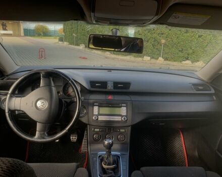 Чорний Фольксваген Пассат, об'ємом двигуна 2 л та пробігом 267 тис. км за 4800 $, фото 21 на Automoto.ua