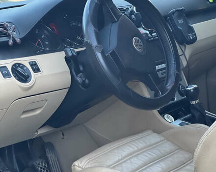 Черный Фольксваген Пассат, объемом двигателя 2 л и пробегом 101 тыс. км за 9500 $, фото 13 на Automoto.ua