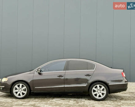 Чорний Фольксваген Пассат, об'ємом двигуна 2 л та пробігом 390 тис. км за 5599 $, фото 6 на Automoto.ua