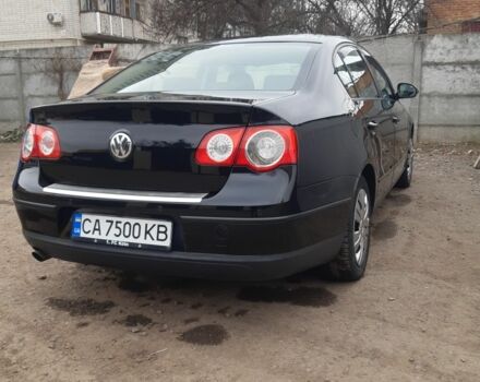 Чорний Фольксваген Пассат, об'ємом двигуна 1.6 л та пробігом 228 тис. км за 7200 $, фото 3 на Automoto.ua