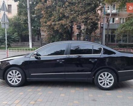 Черный Фольксваген Пассат, объемом двигателя 0 л и пробегом 186 тыс. км за 7777 $, фото 13 на Automoto.ua