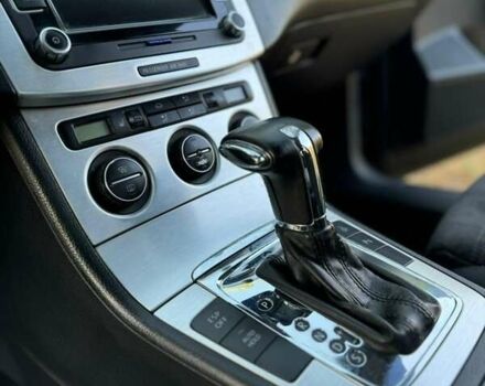 Черный Фольксваген Пассат, объемом двигателя 2 л и пробегом 241 тыс. км за 8000 $, фото 2 на Automoto.ua