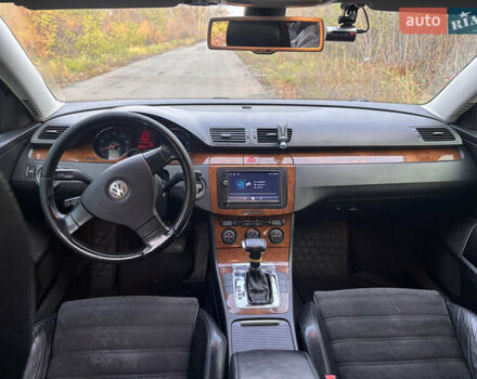 Черный Фольксваген Пассат, объемом двигателя 0 л и пробегом 210 тыс. км за 5700 $, фото 7 на Automoto.ua